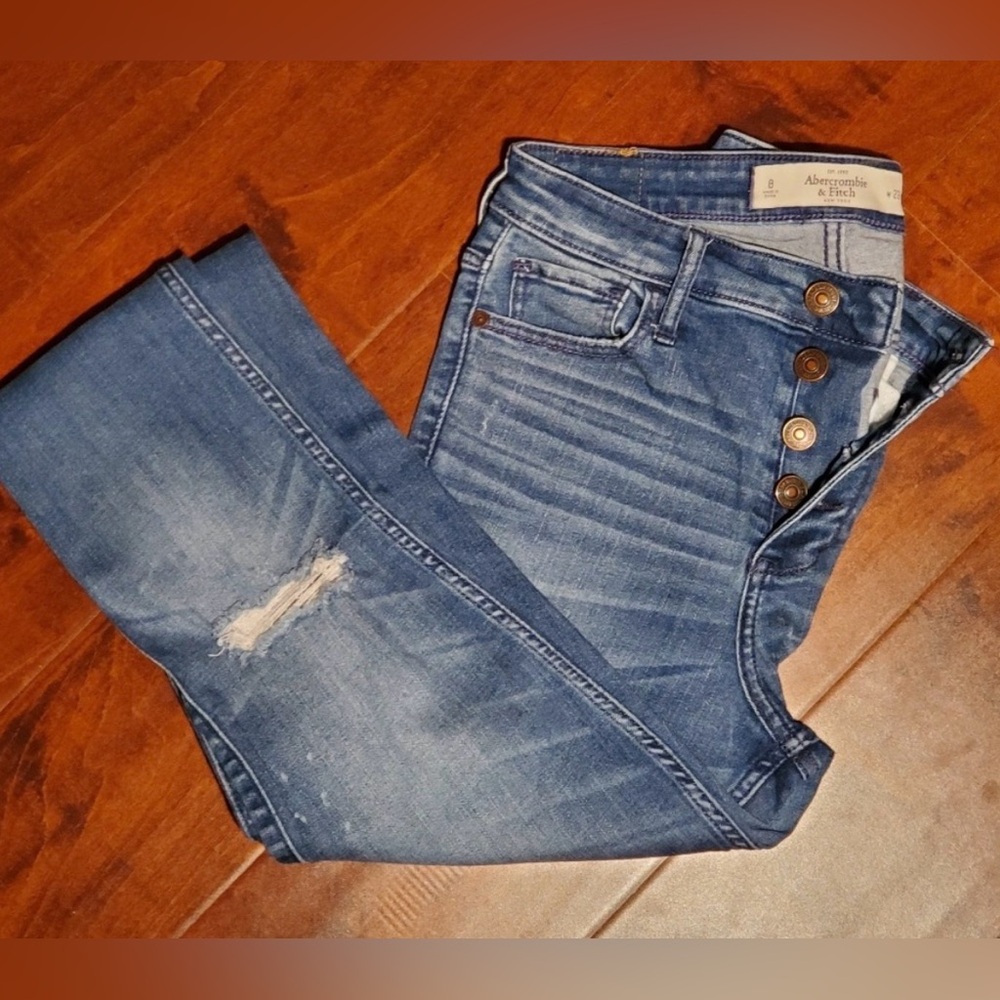 A&F Stylish Distressed Women's Jeans
